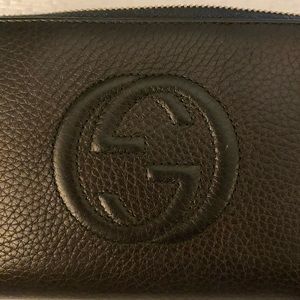 Gucci - GG Marmont Zip Around Wallet - Black- Womens